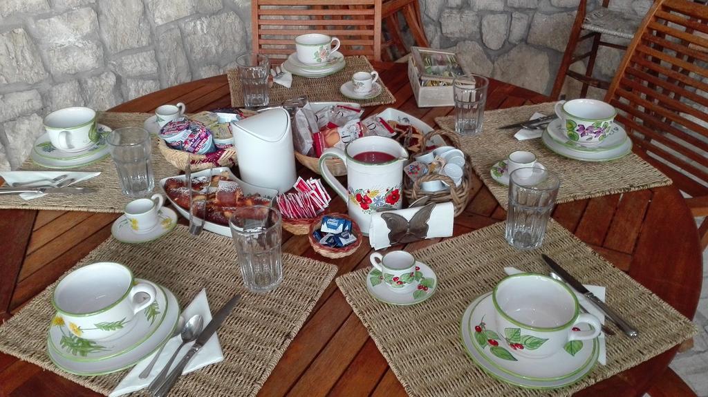 Bed and Breakfast Il Sorriso Dei Monti Orvinio Exterior foto